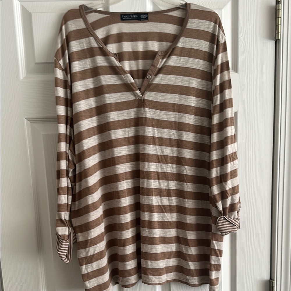 Faded Glory Cream 3/4 Sleeve Boxy Button Down Top (size 4x)